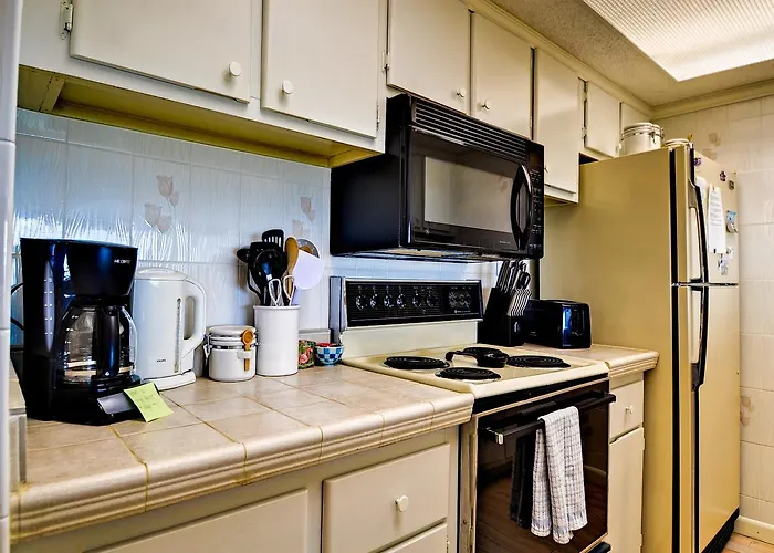 440 West 308s * Clearwater Beach